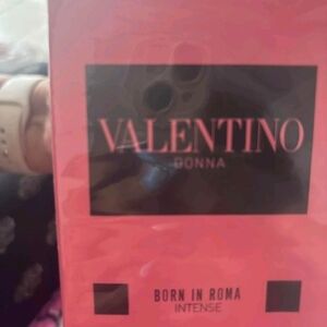 Valentino Donna Pink and Black Packaging